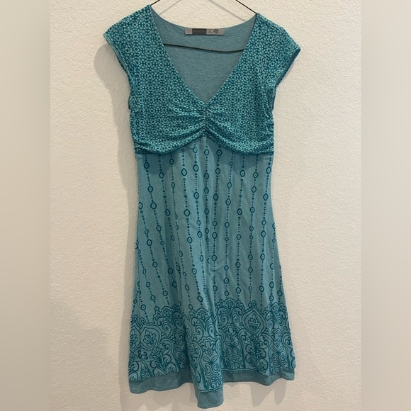 Athleta Dress Size Extra Small - Picture 2 of 11